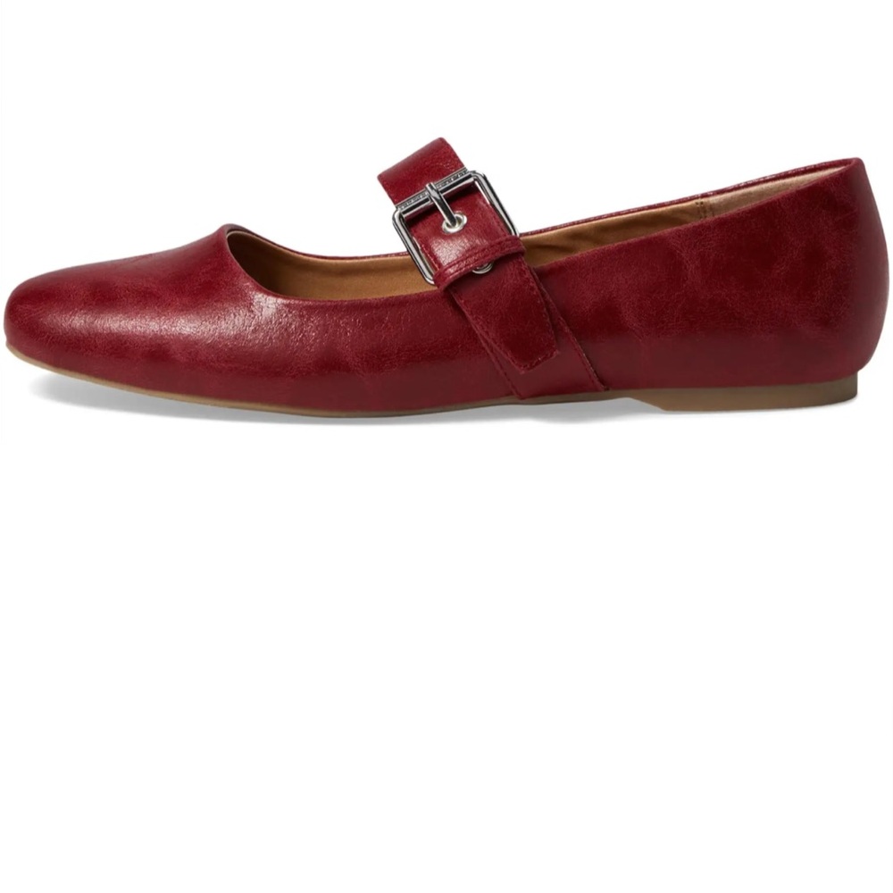 Dolce Vita Mellie Red Ballet Flat Size 6.5